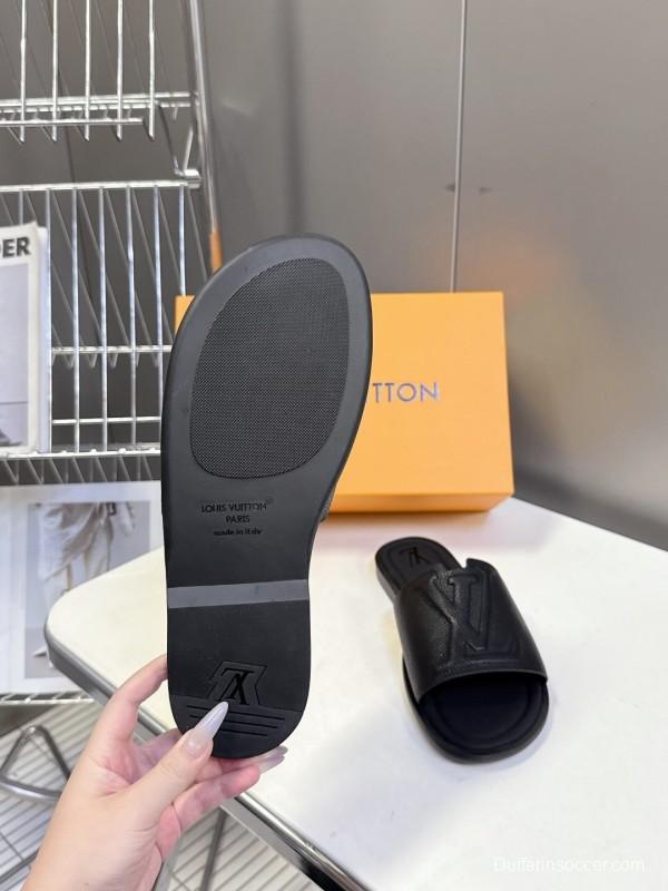 Louis Vuitton Venice Series Sandals with Monogram Embossing and Adjustable Strap - KFY00220