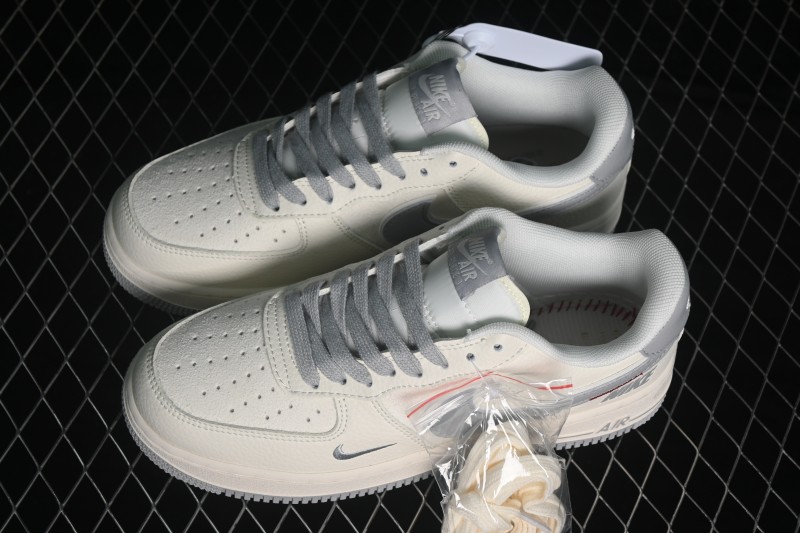 Nike Air Force 1 '07 Low Low-Top Casual Sneakers - DN9688-102