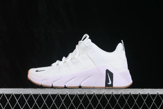 Nike Free Metcon 7 Training Shoes with Breathable Mesh and Durable Grip - II7405-101