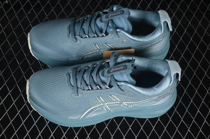 Asics Gel-Kayano 33 Running Shoes with Breathable Mesh and Advanced Cushioning - 1011C167-402