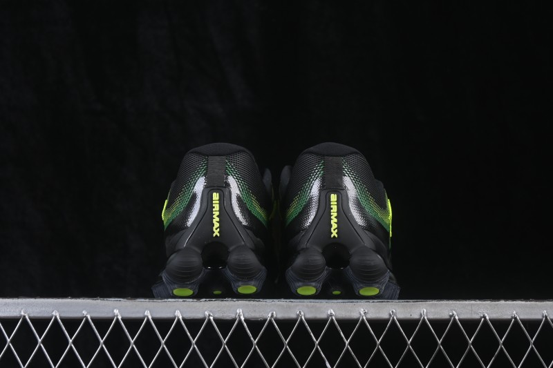 Nike Air Liquid Max Running Shoes with Air Cushion Technology - IQ7634-001