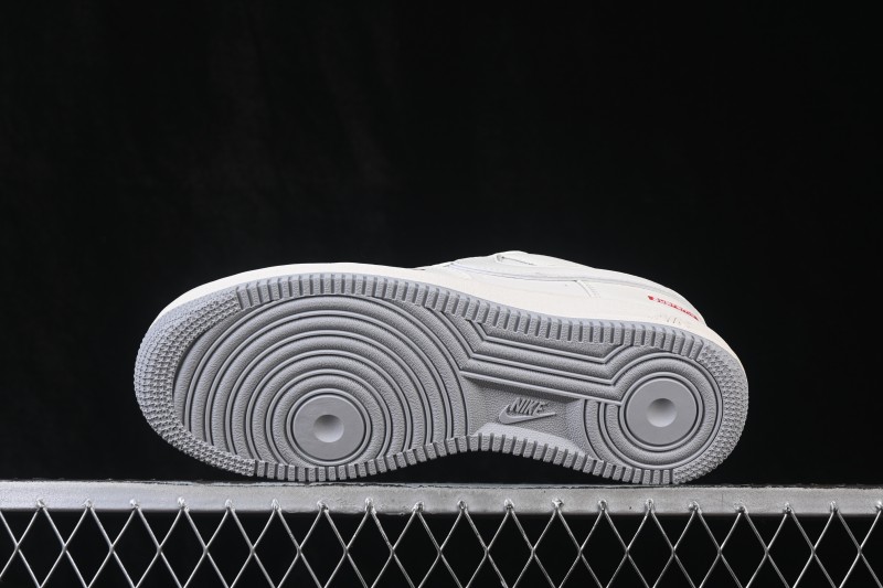 Nike Air Force 1 '07 Low Casual Sneakers with Full-Length Air Cushion - DN9688-131