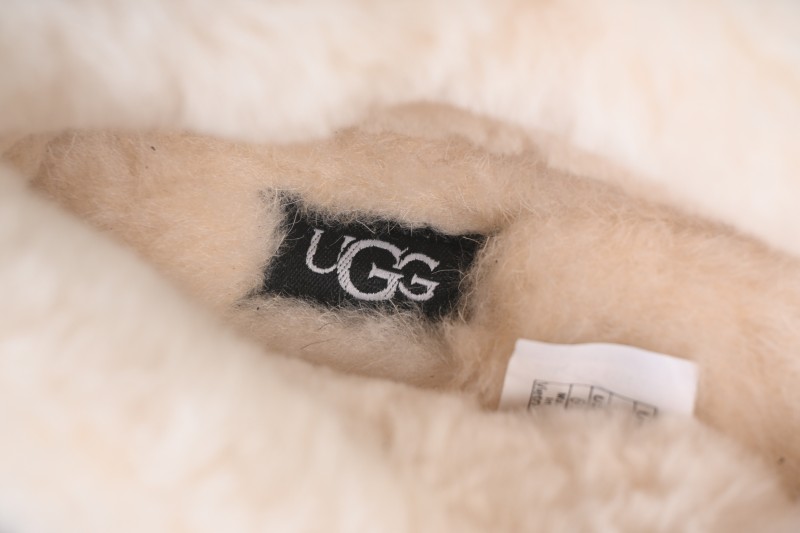 UGG Zora Lightweight Comfortable Casual Flats 1178111 BLK