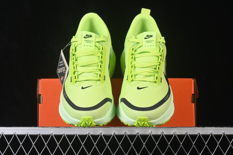 Nike Air Zoom Vomero 18 GTX Cushioned Casual Running Shoes - HQ7001-214