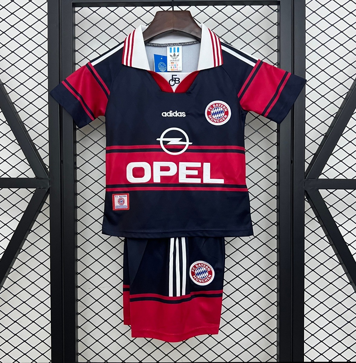 Retro 97/99 Kids Bayern Munich Home Size 16-28 Jersey